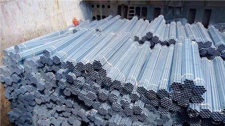 Tube en acier galvanisé plongé à chaud avec revêtement de zinc de 50 microns