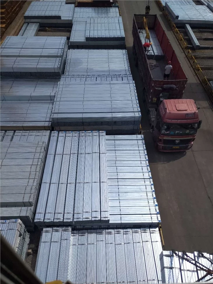High Quality Galvanized Square And Rectangular Steel Pipes And Tubes